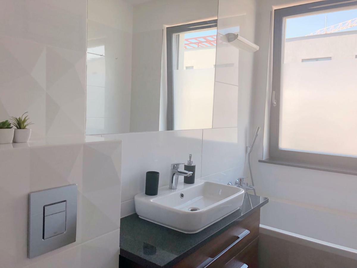 Modern & Classy Industrial - Apartamenty Browar Gdańsk Eksteriør bilde